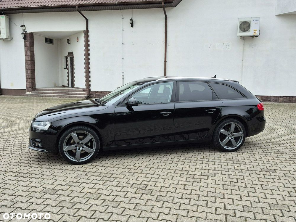 Audi A4 Avant 2.0 TDI Quattro S tronic - 4