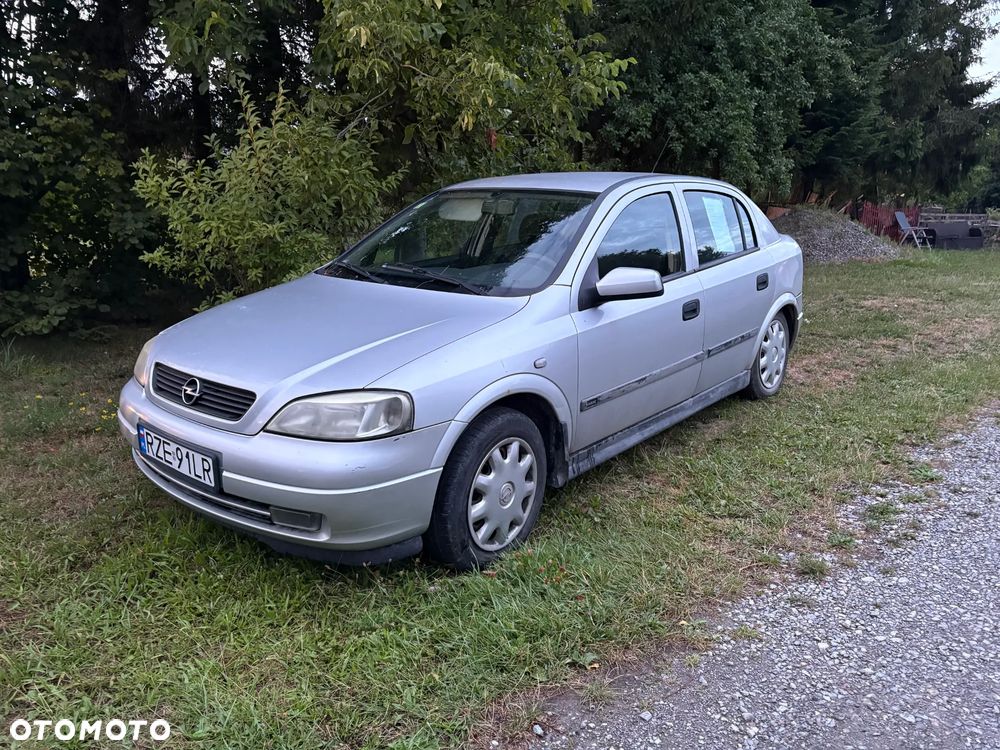 Opel Astra 1.6 16V 100 - 1