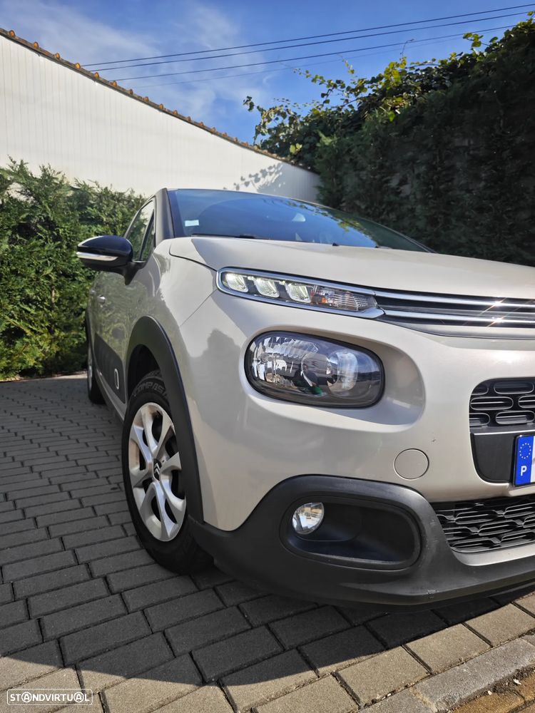 Citroën C3 1.2 PureTech Shine - 3