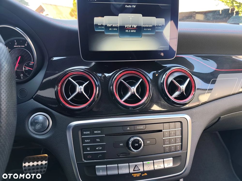 Mercedes-Benz CLA - 8