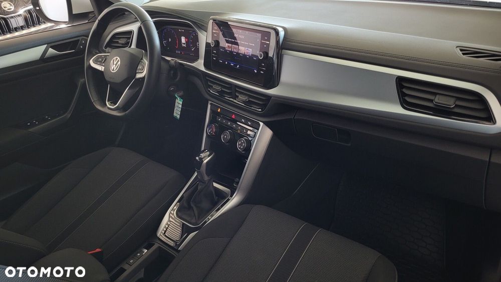 Volkswagen T-Roc - 16