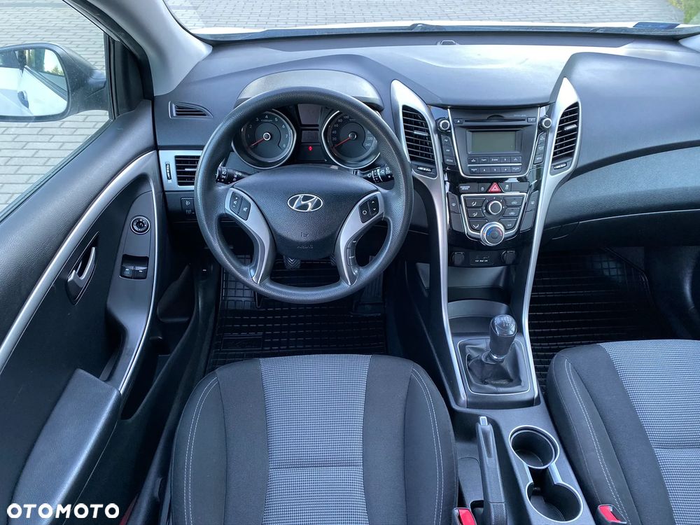 Hyundai i30 - 27