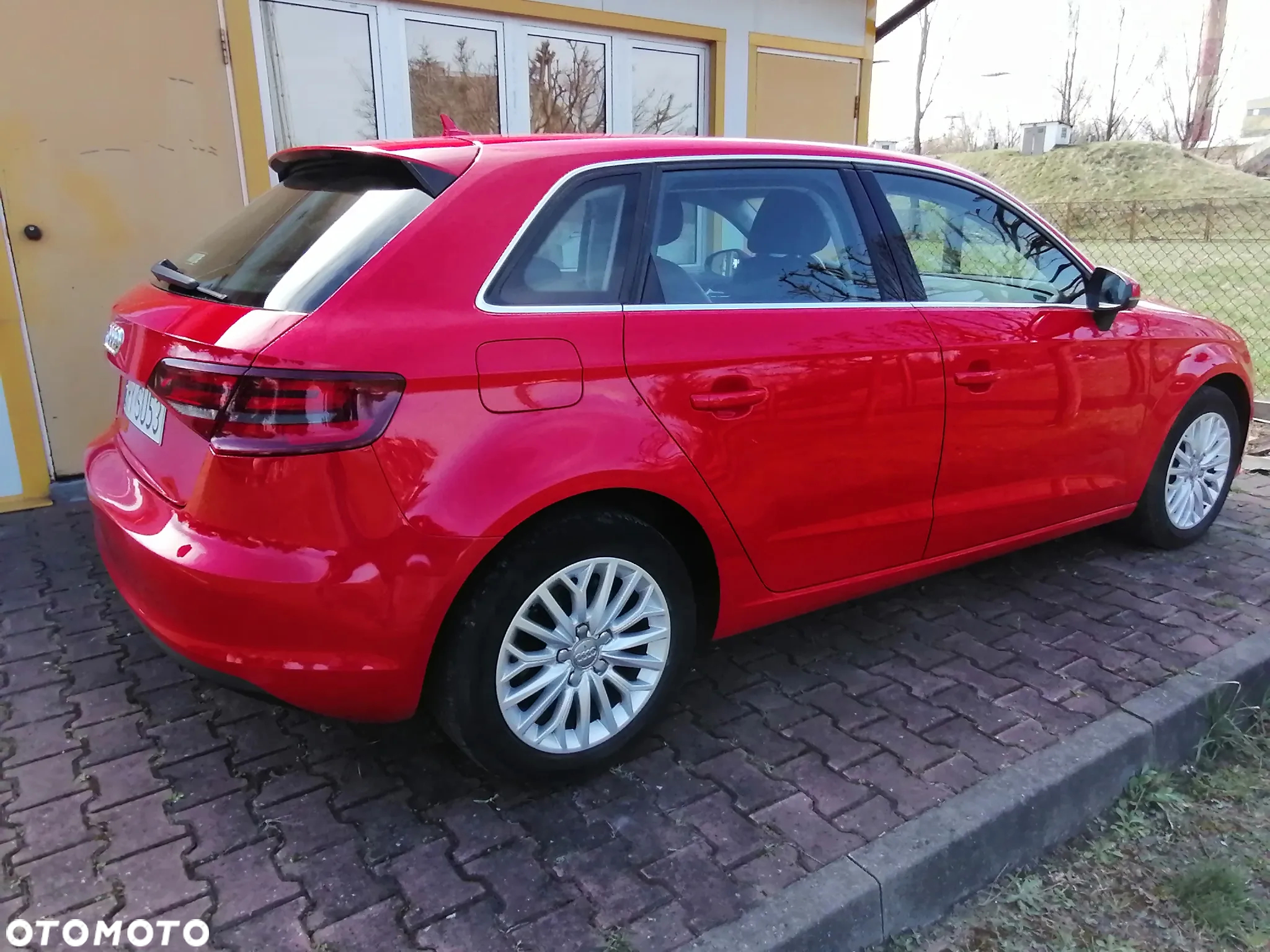 Audi A3 1.6 TDI Sportback Attraction - 4