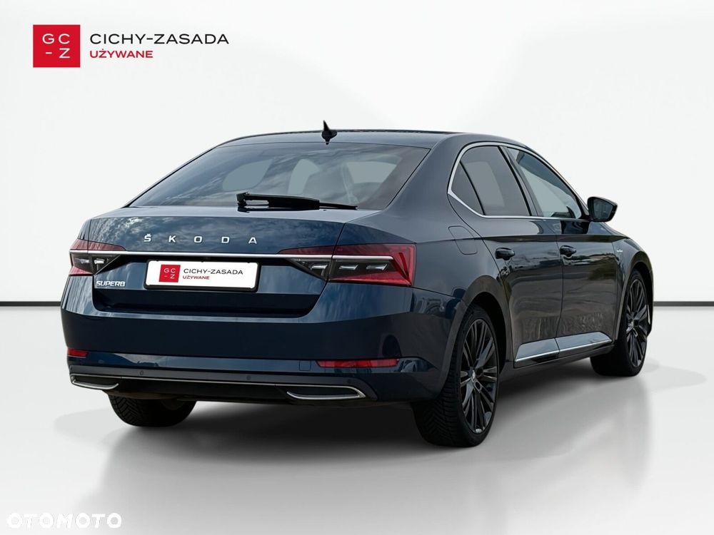 Skoda Superb 2019 photo 5