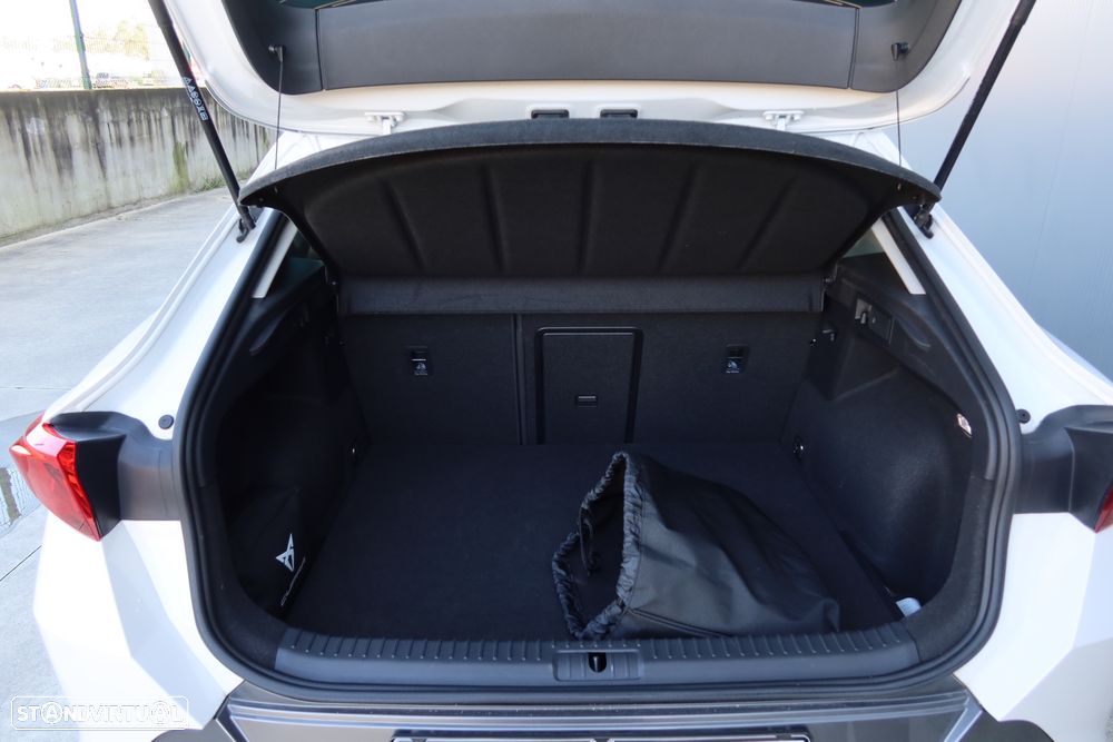 Cupra Formentor 1.4 e-Hybrid Plus DSG - 17