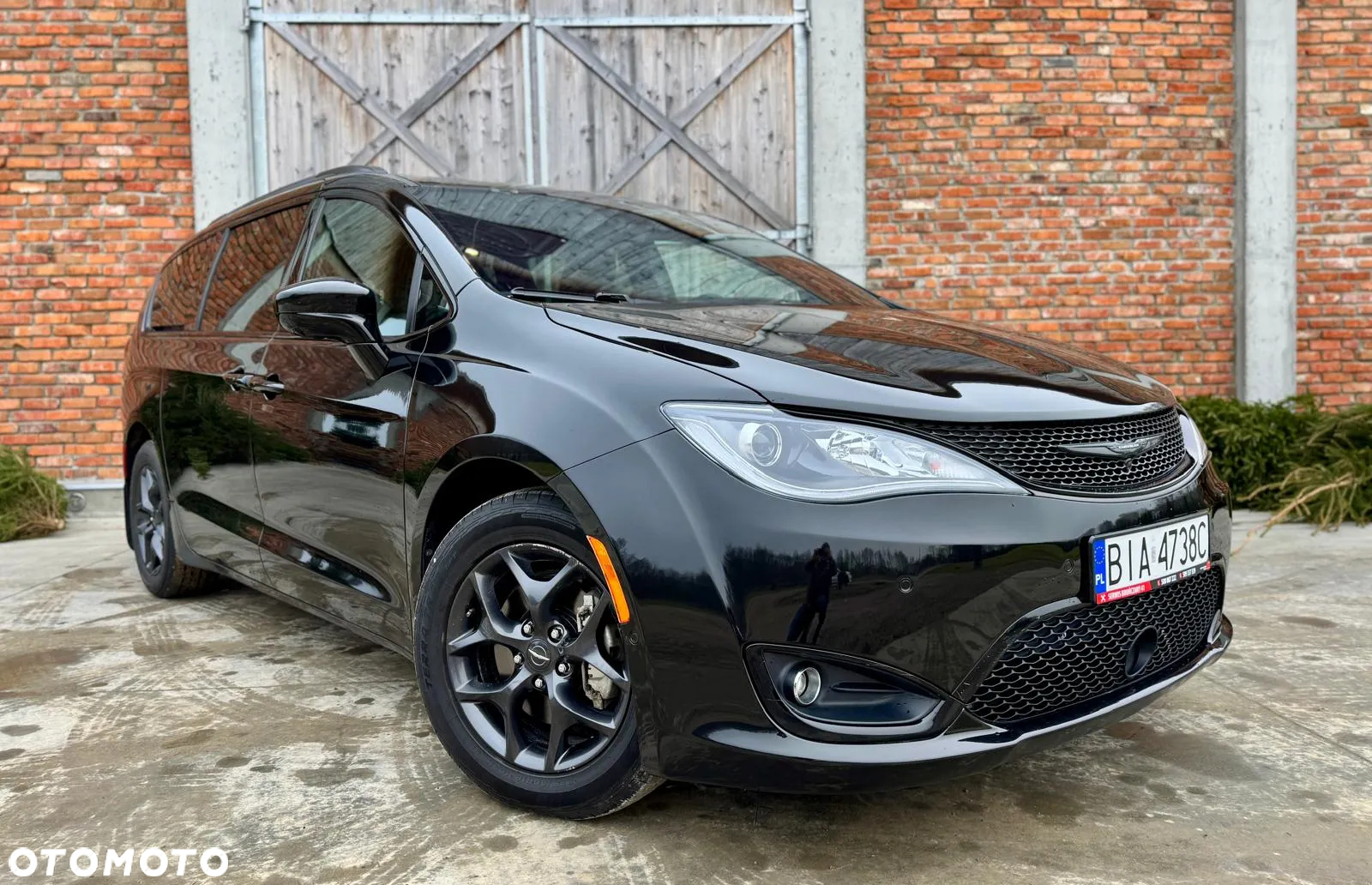 Chrysler Pacifica - 6