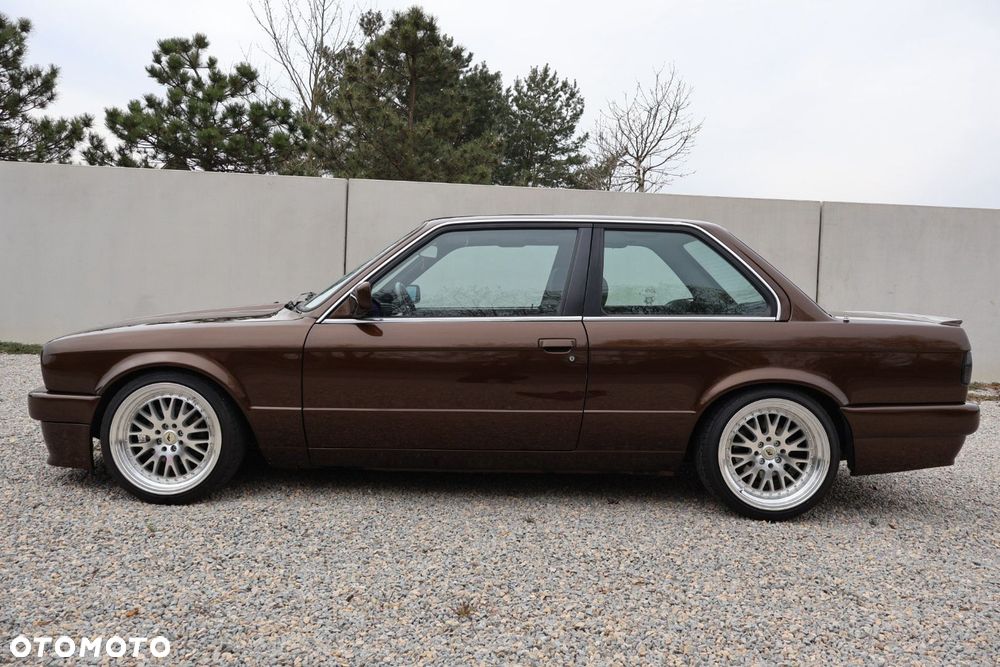 BMW Seria 3 325i - 6