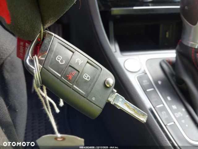 Volkswagen Golf GTI (BlueMotion Technology) DSG - 16