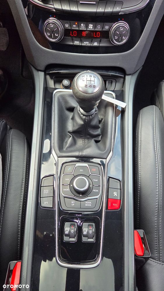 Peugeot 508 HDi FAP 140 Allure - 27