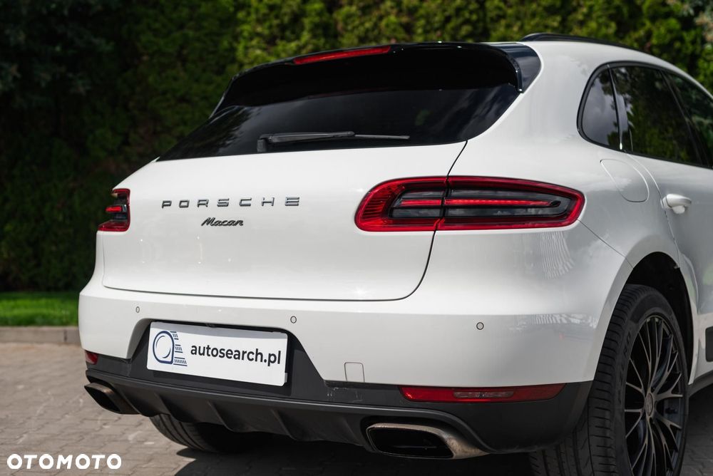 Porsche Macan Standard - 40