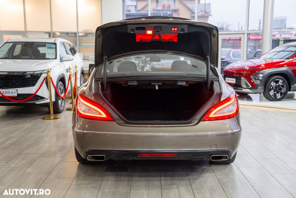 Mercedes-Benz CLS 350 CDI DPF BlueEFFICIENCY 7G-TRONIC - 12