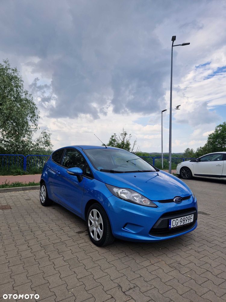 Ford Fiesta - 2