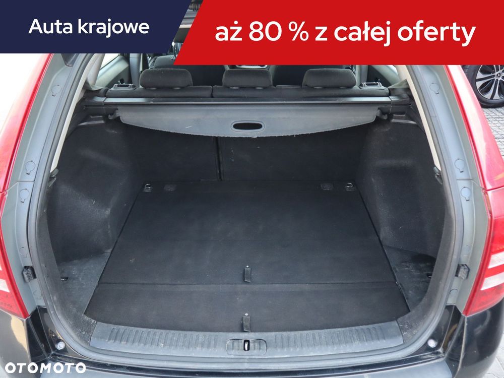Kia Ceed - 16
