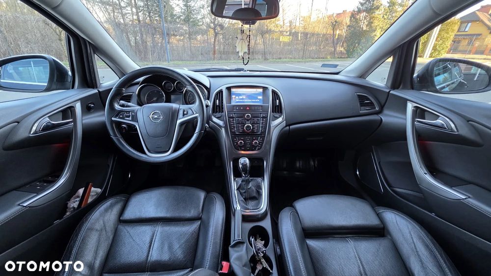 Opel Astra ver-2-0-cdti-cosmo - 12