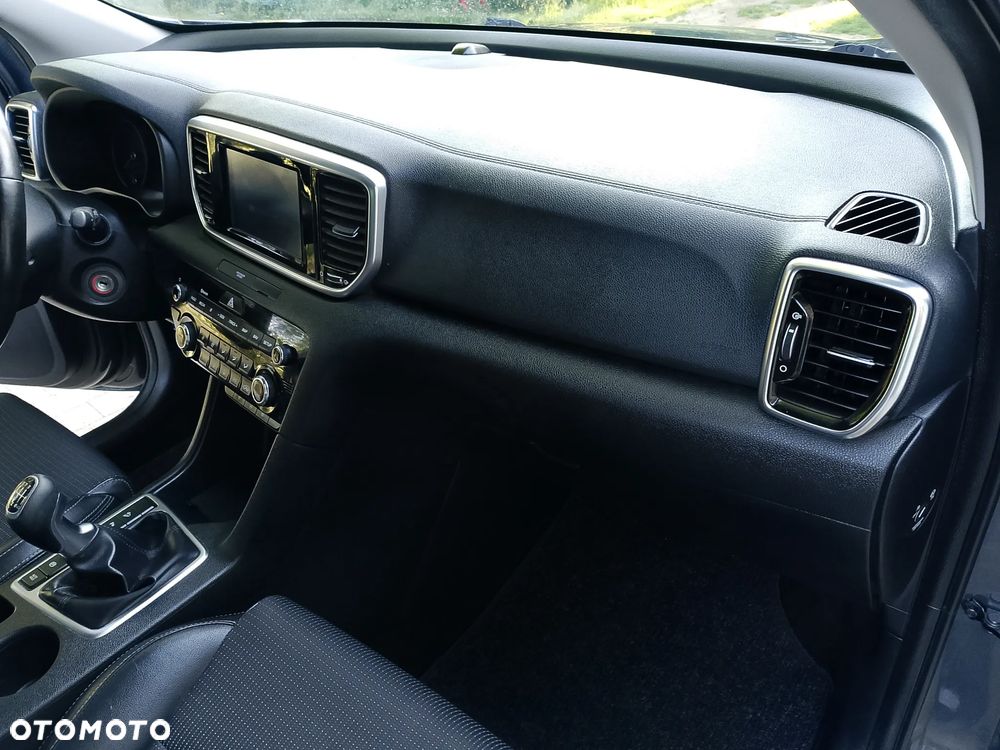 Kia Sportage 1.6 T-GDI 2WD VISION - 11