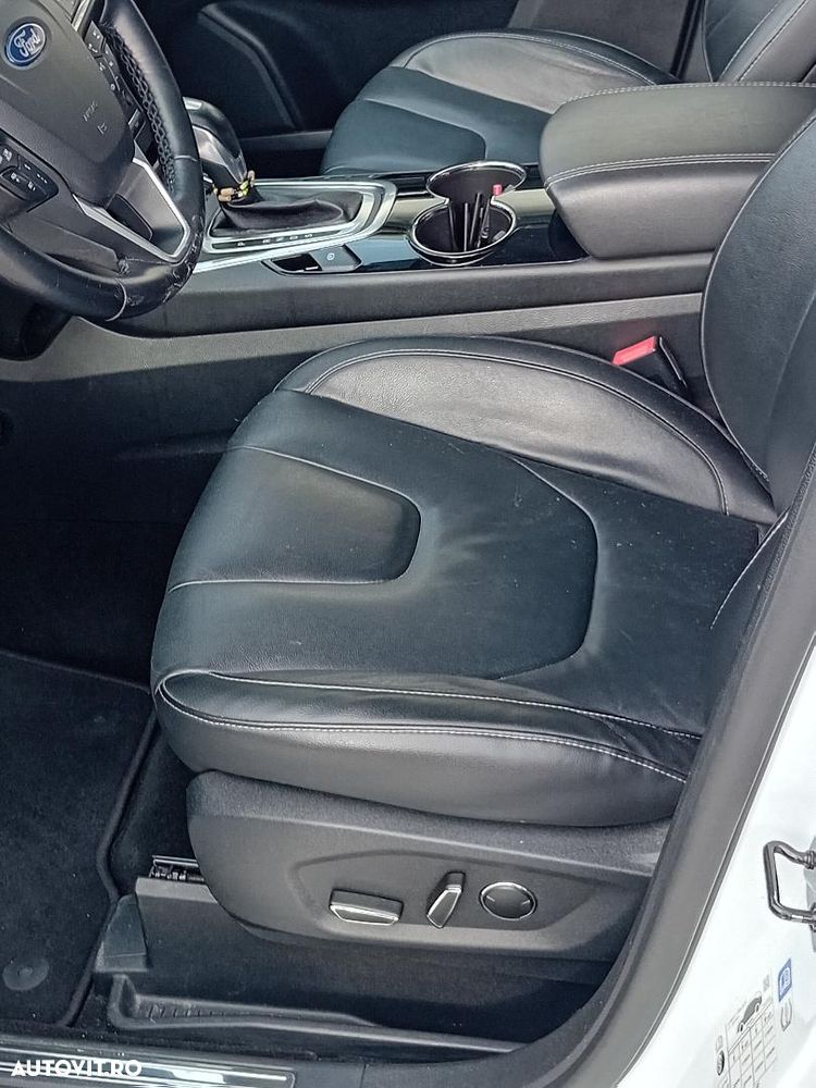 Ford S-Max 2.0 TDCi Powershift Titanium - 18