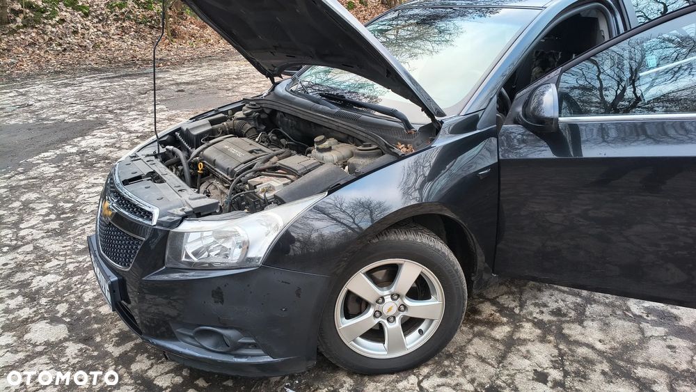 Chevrolet Cruze 1.8 LT - 10