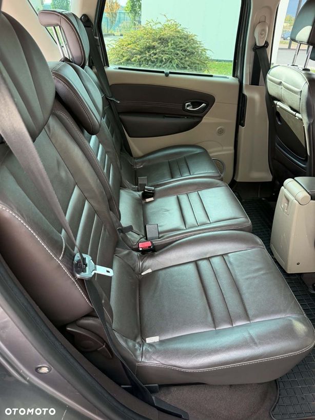 Renault Scenic - 13