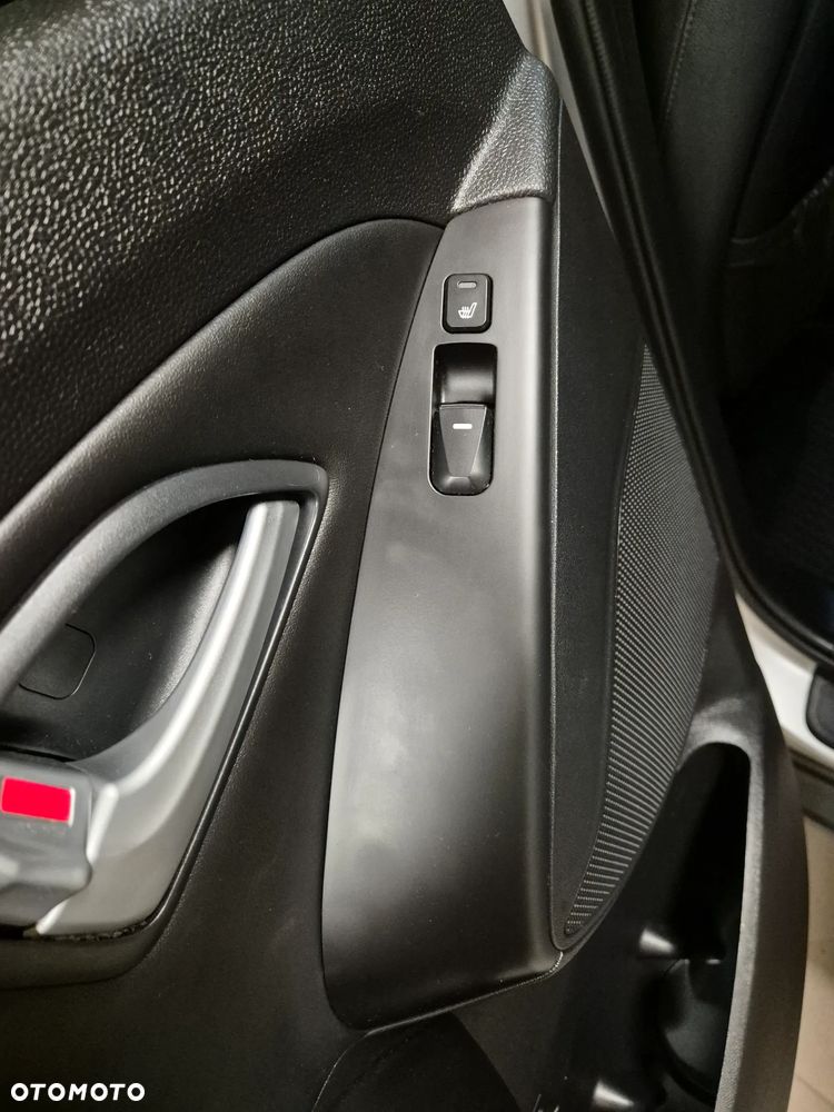 Hyundai ix35 1.6 GDI Premium 2WD - 18
