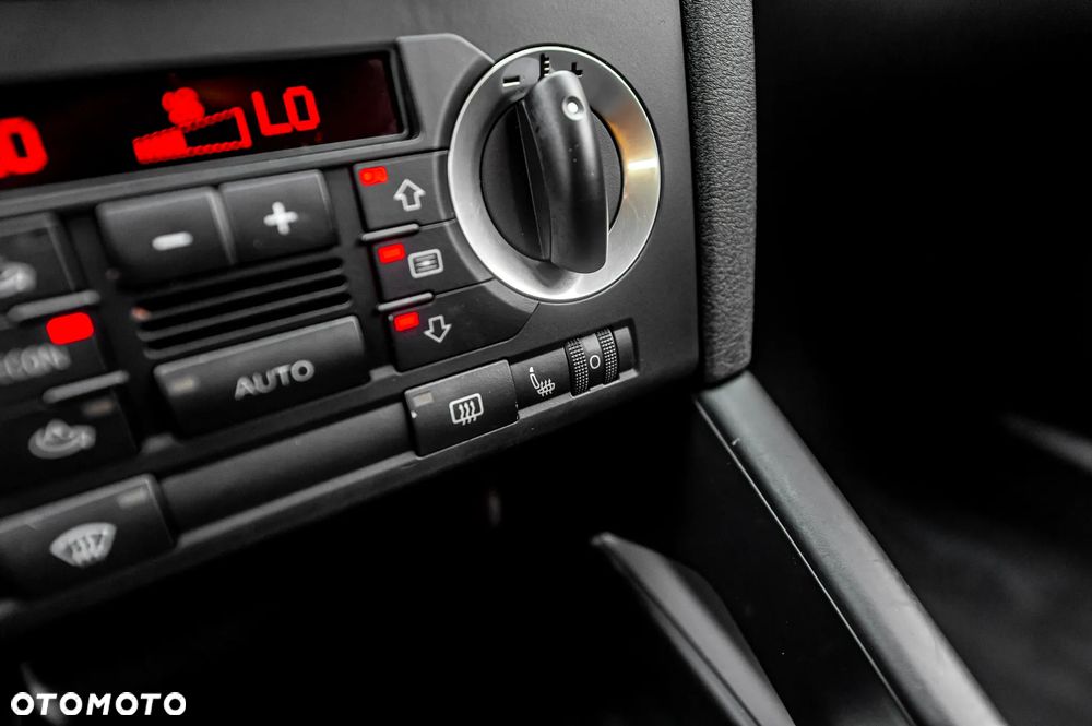 Audi A3 Sportback 1.6 Ambiente - 32