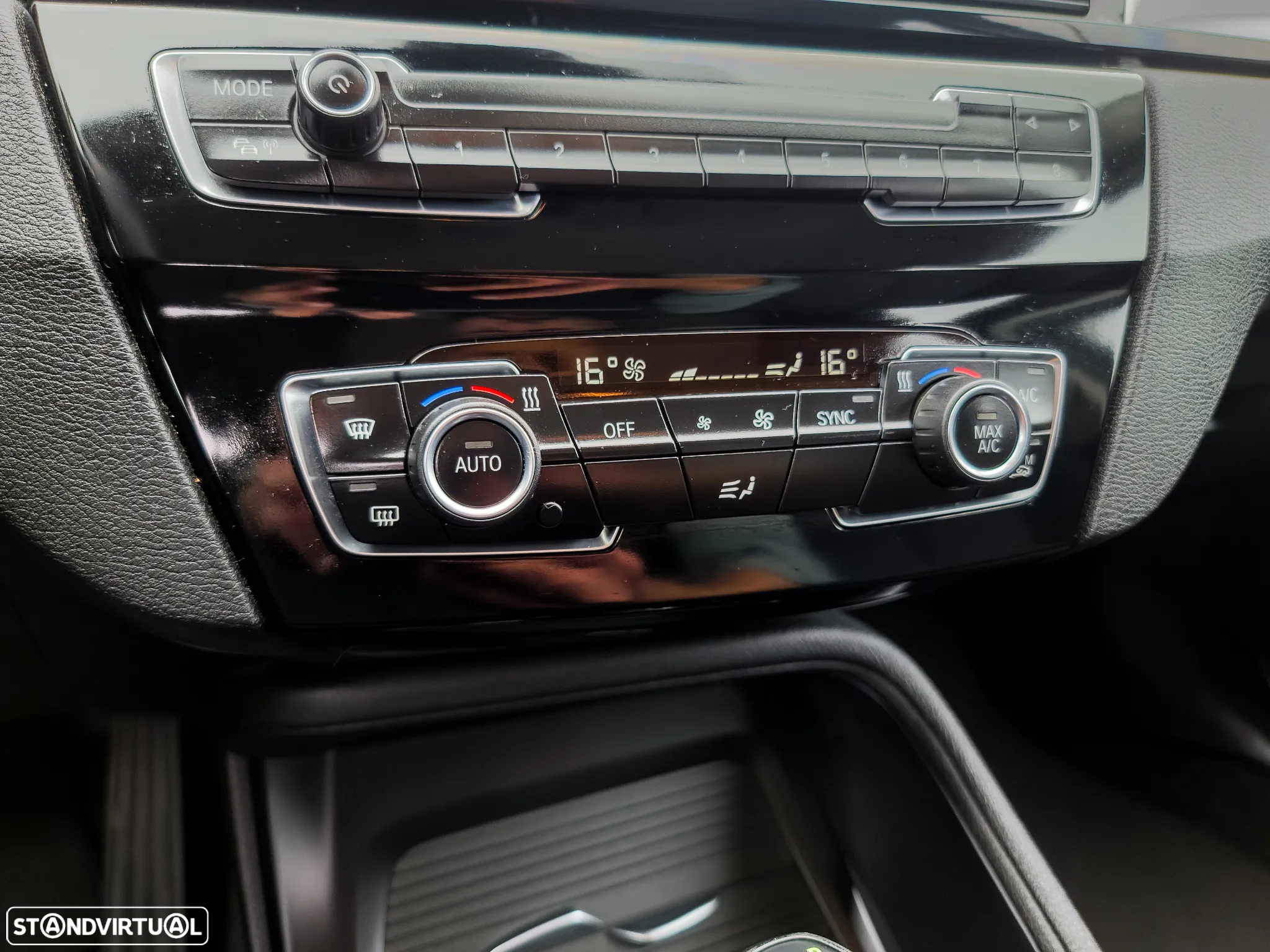 BMW X1 25 e xDrive Corporate Edition - 35