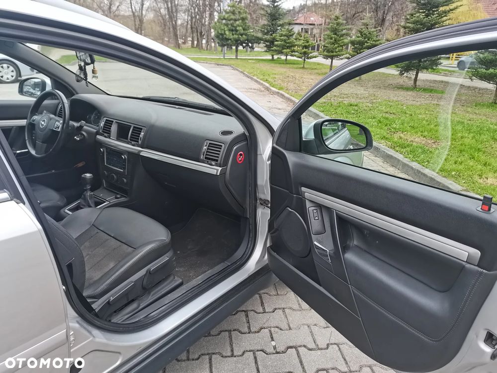 Opel Vectra 1.9 CDTI Essentia - 7