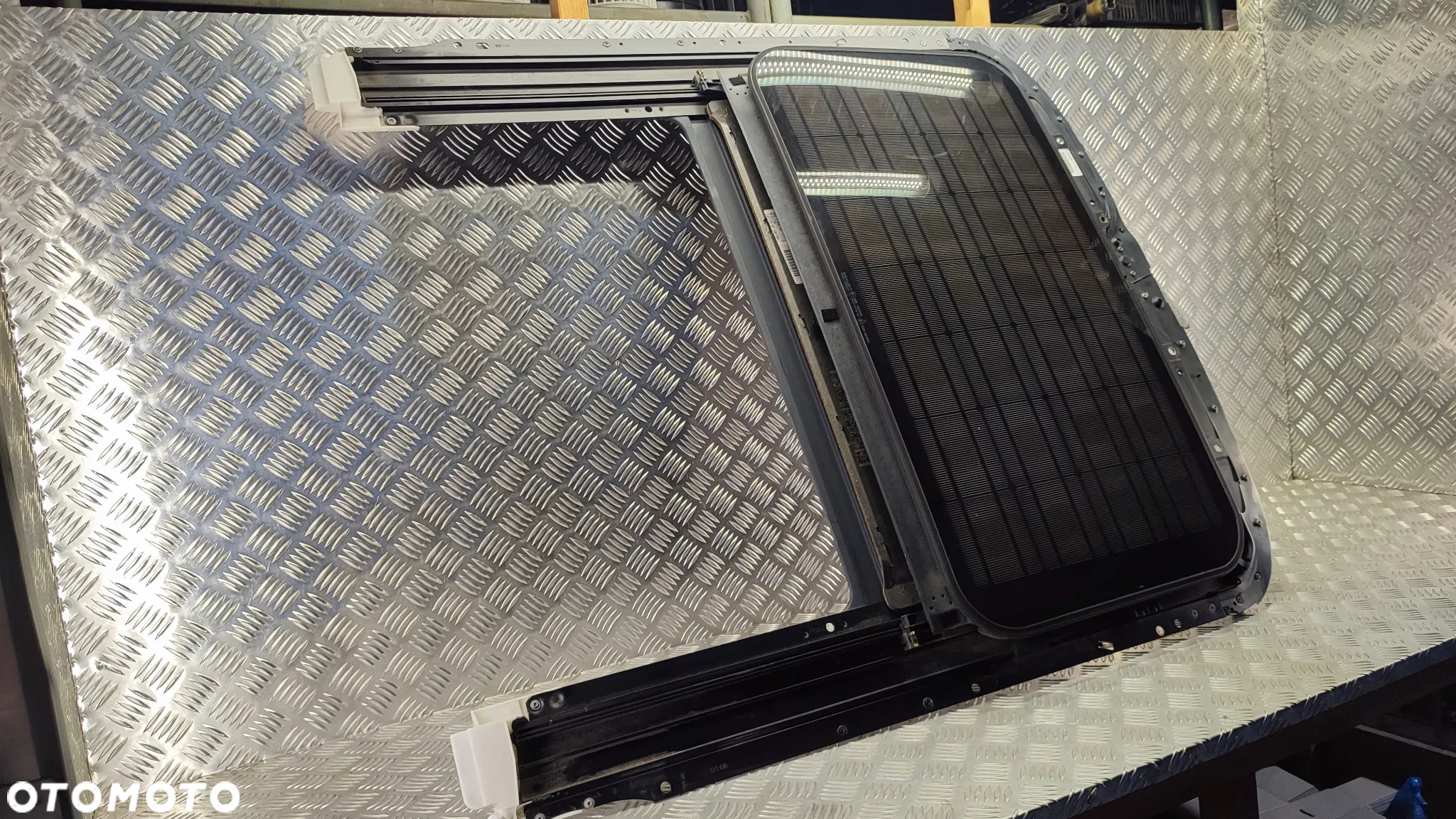 VW TOUAREG 7L 03-09R SZYBERDACH DACH SOLAR SOLARNY 7L6877041D SILNICZEK WEBASTO 4B0959591H - 3