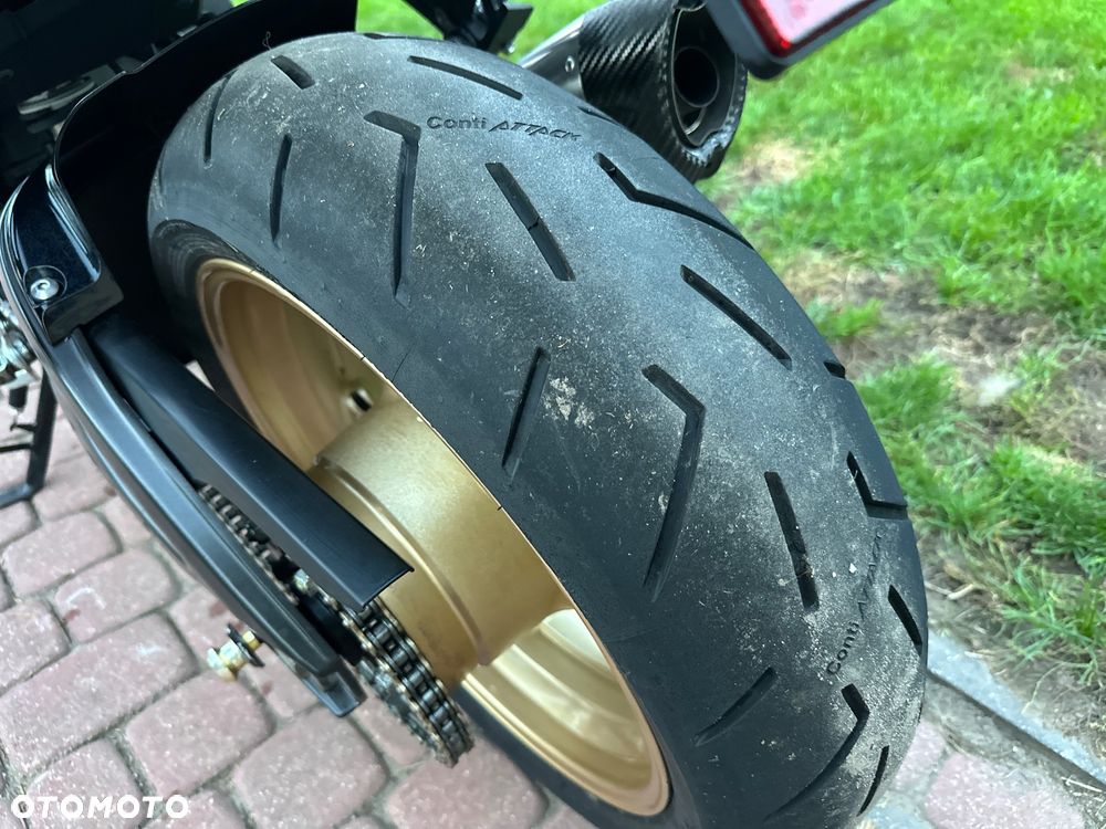 Yamaha FZ8 - 32