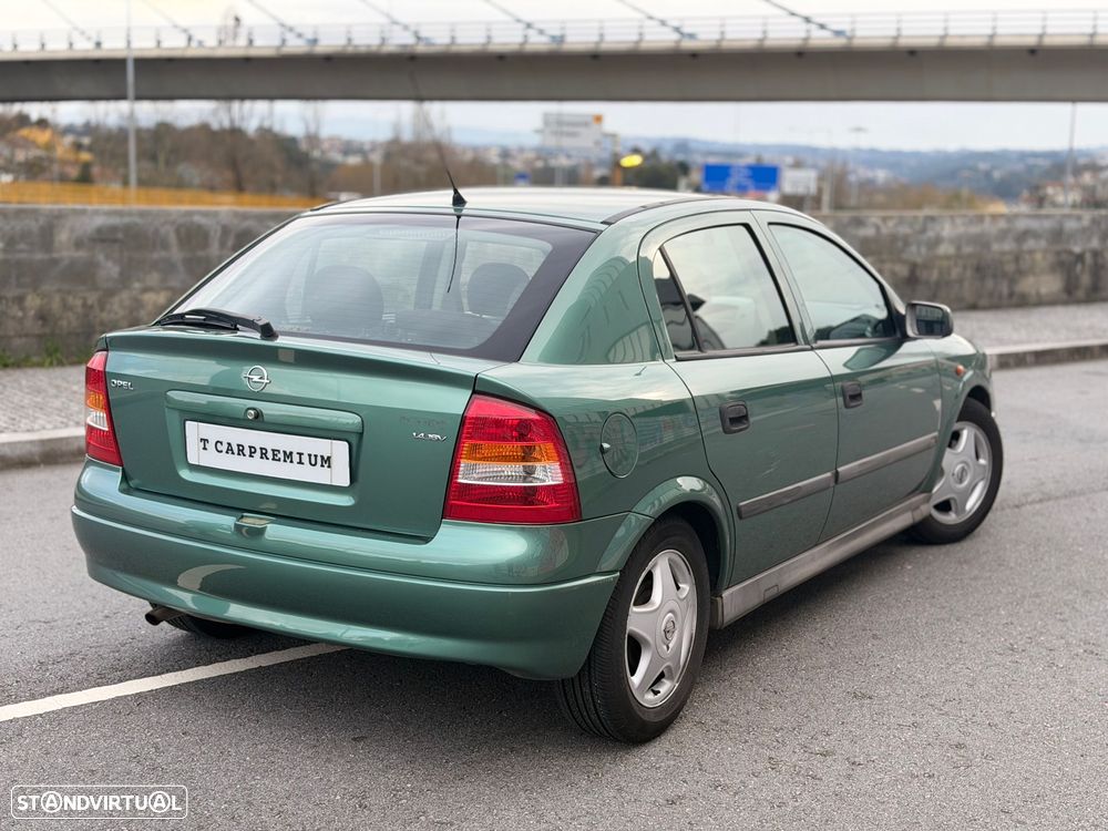 Opel Astra 1.4i Sportive - 6