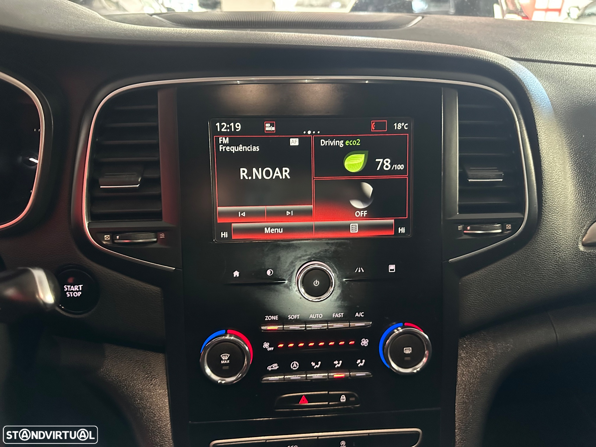Renault Mégane Sport Tourer ENERGY dCi 110 EDC INTENS - 27