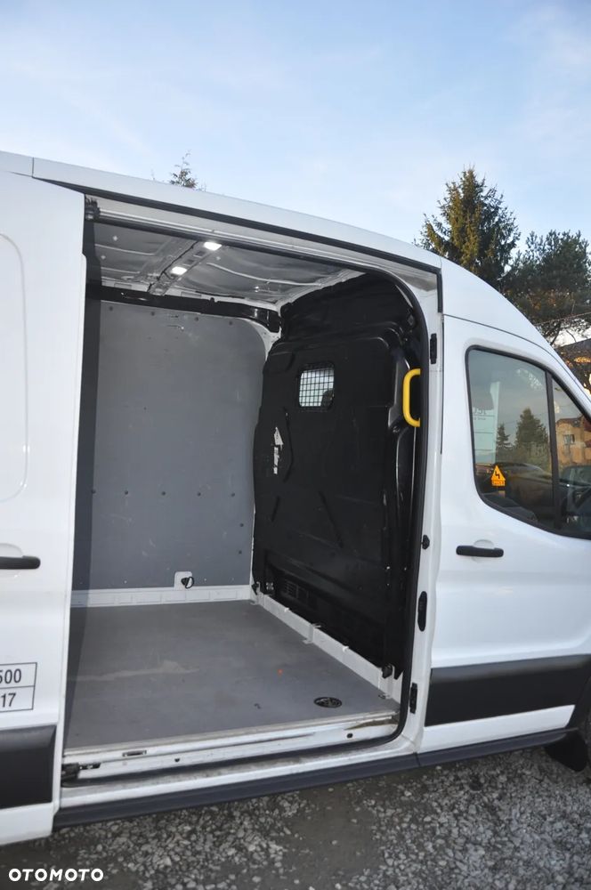 Ford Transit - 29