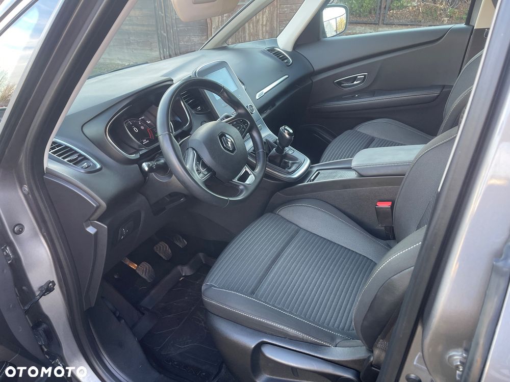 Renault Scenic - 20