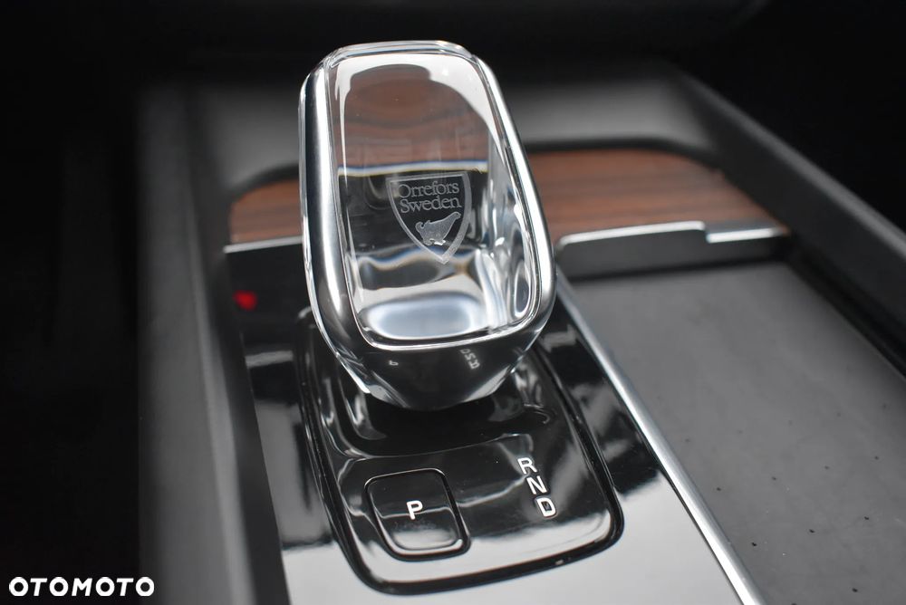 Volvo XC 60 B5 B AWD Inscription - 28