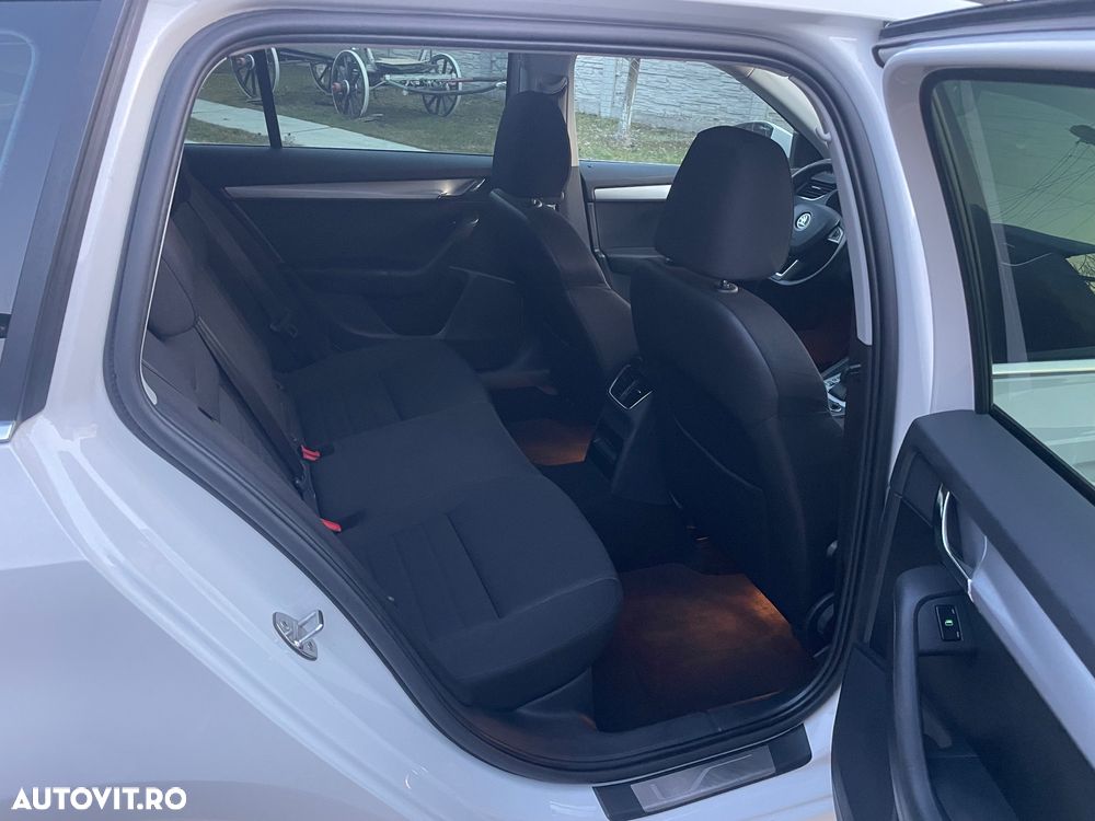 Skoda Octavia - 20