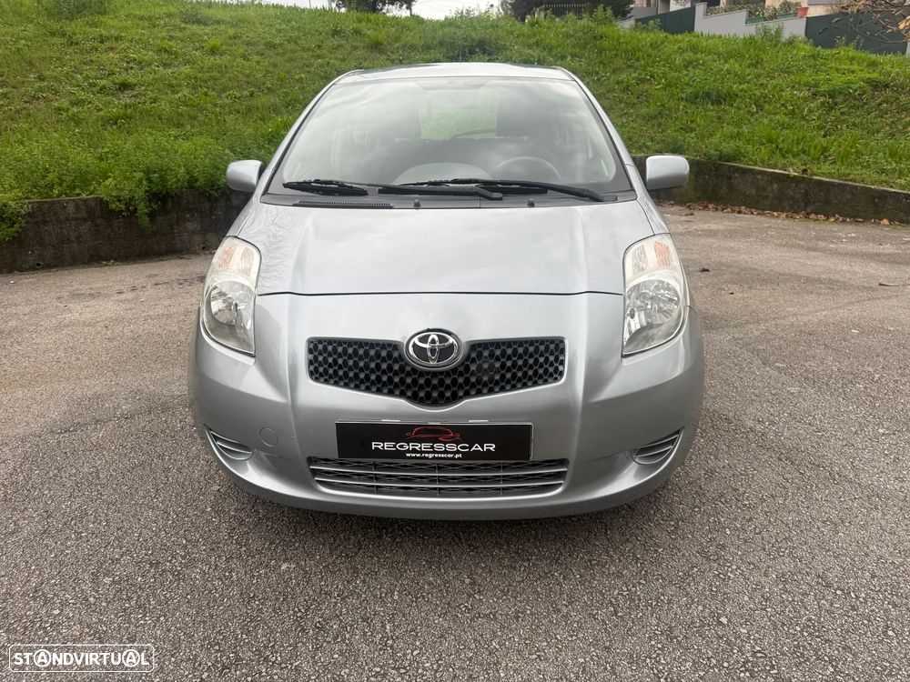 Toyota Yaris 1.3 Auto Sol - 2