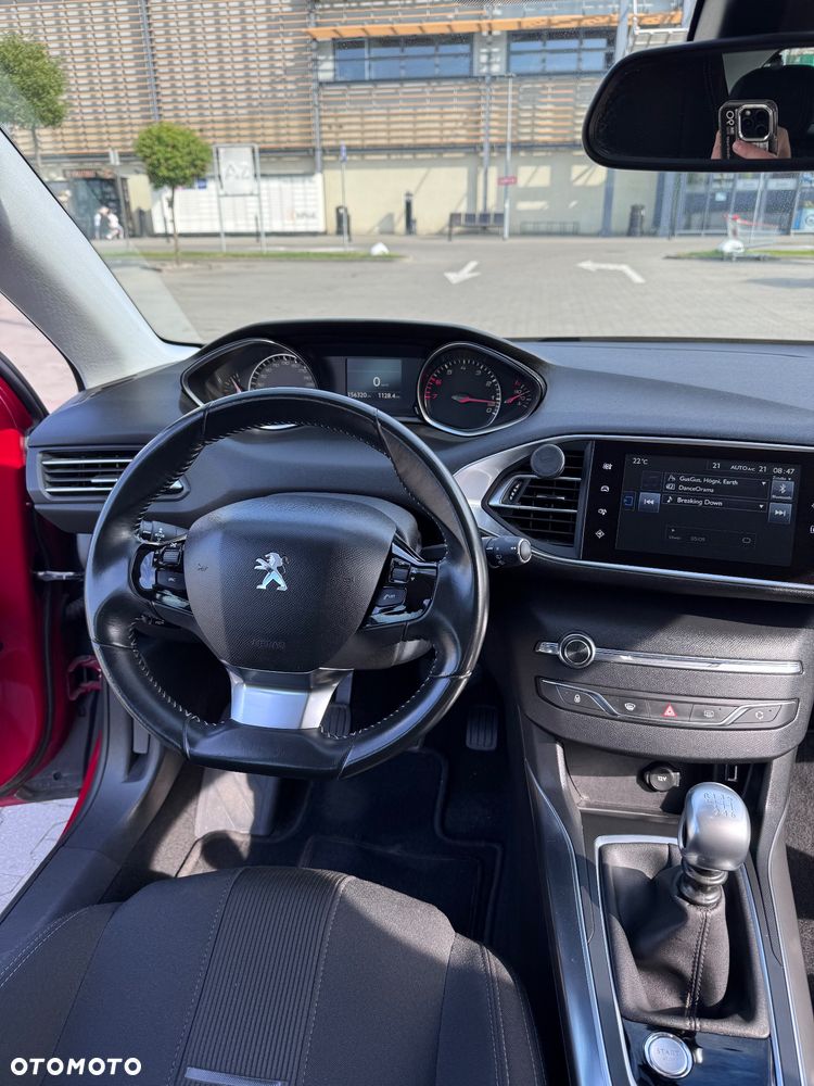 Peugeot 308 130 e-THP Stop & Start Allure - 29