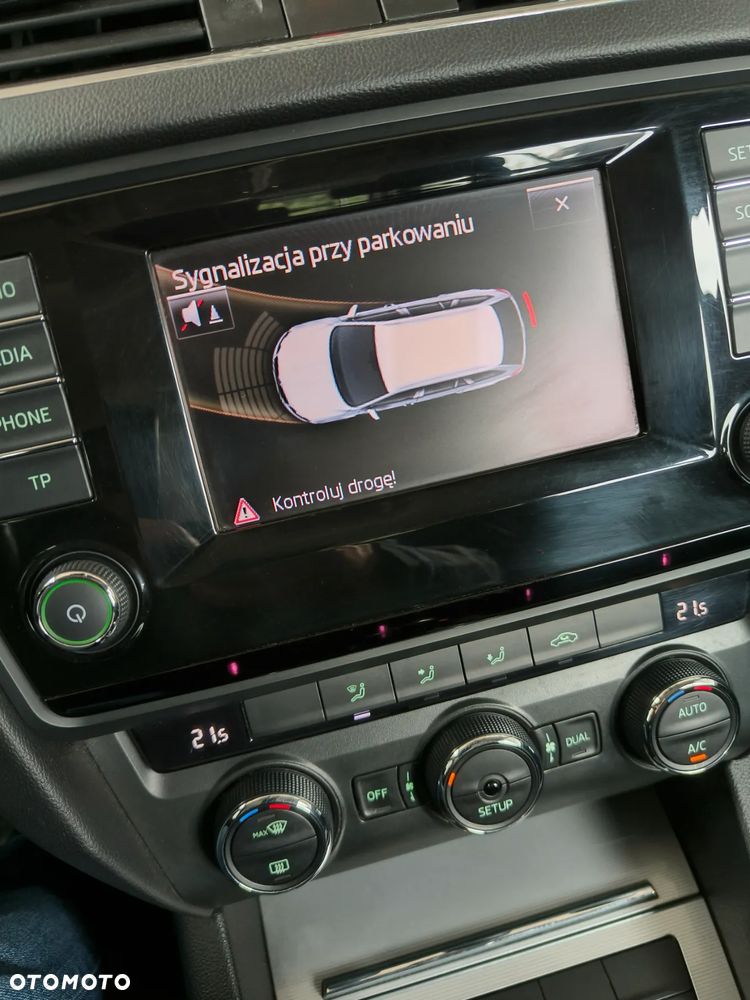 Skoda Octavia 1.8 TSI Style - 9