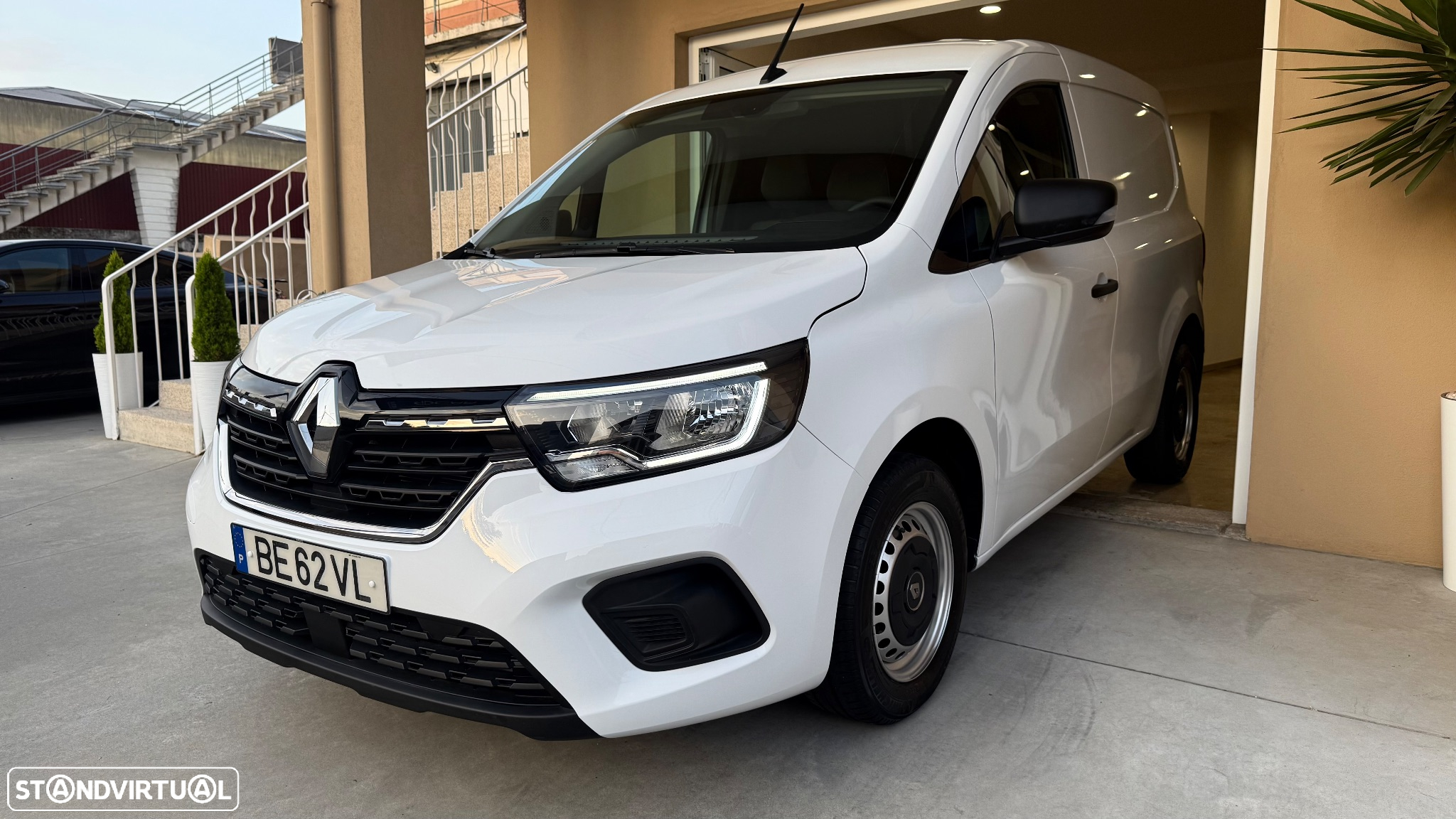 Renault KANGOO III - 23