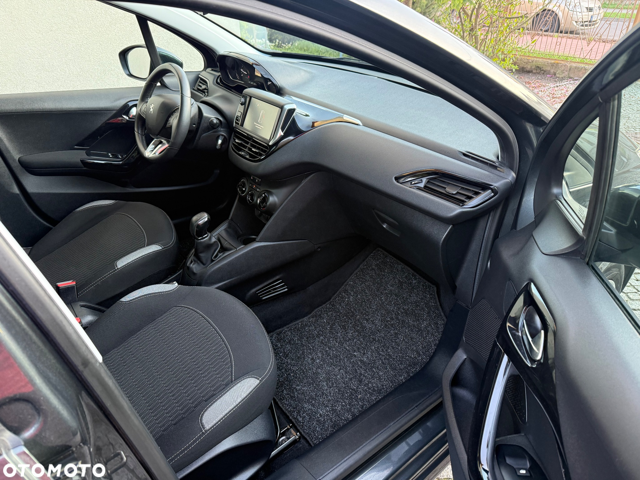 Peugeot 208 1.2 PureTech Active - 9