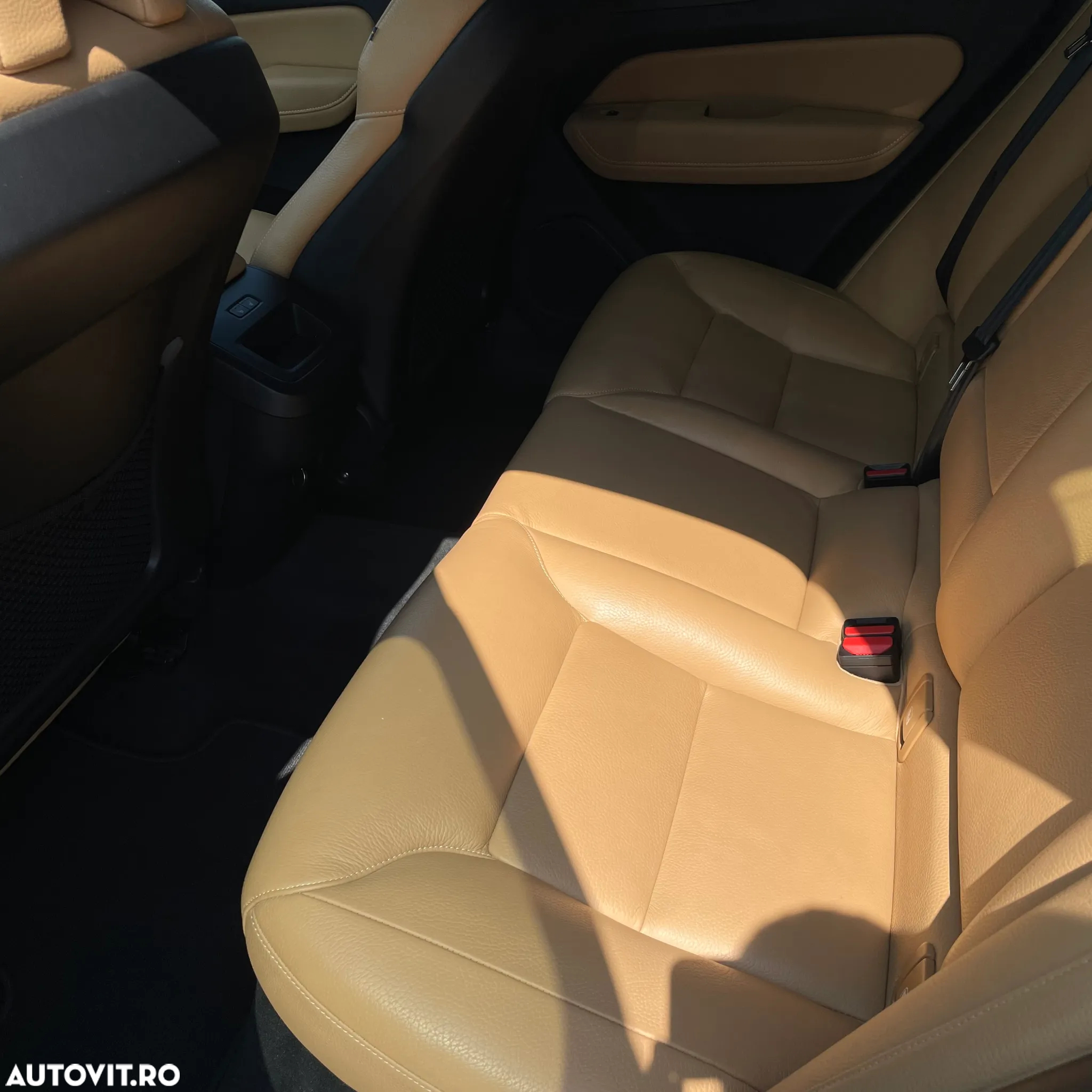 Volvo XC 60 B4 MHEV AWD Inscription - 7