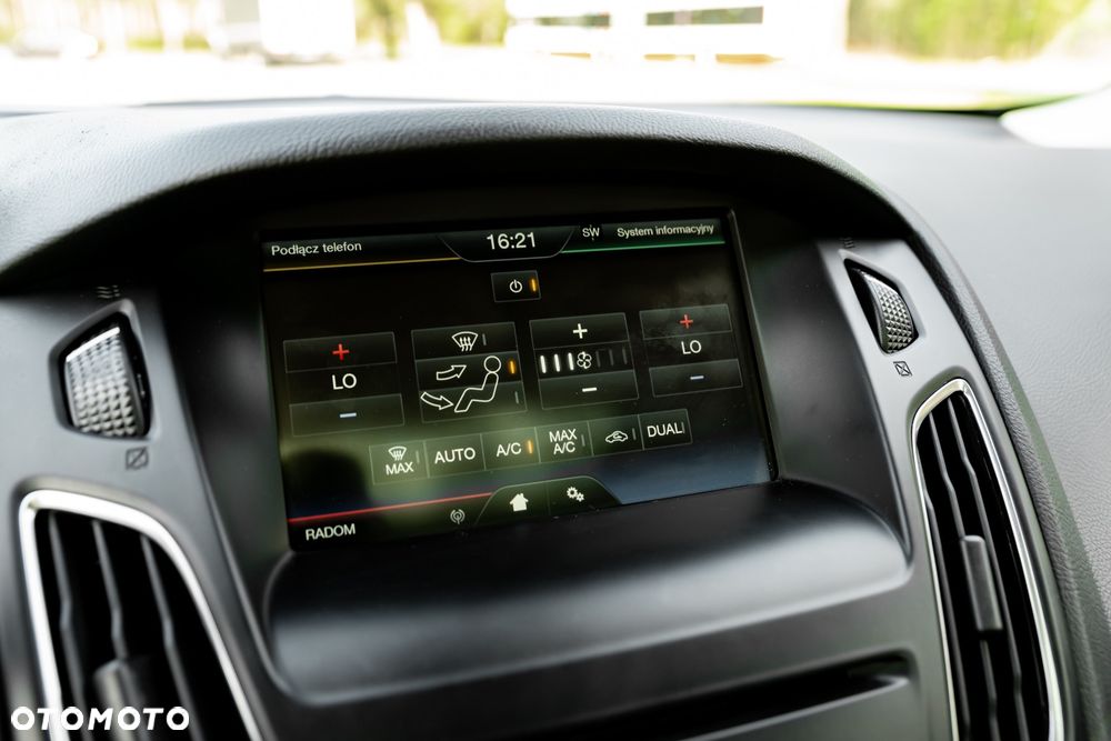 Ford Focus 1.0 EcoBoost Trend - 37