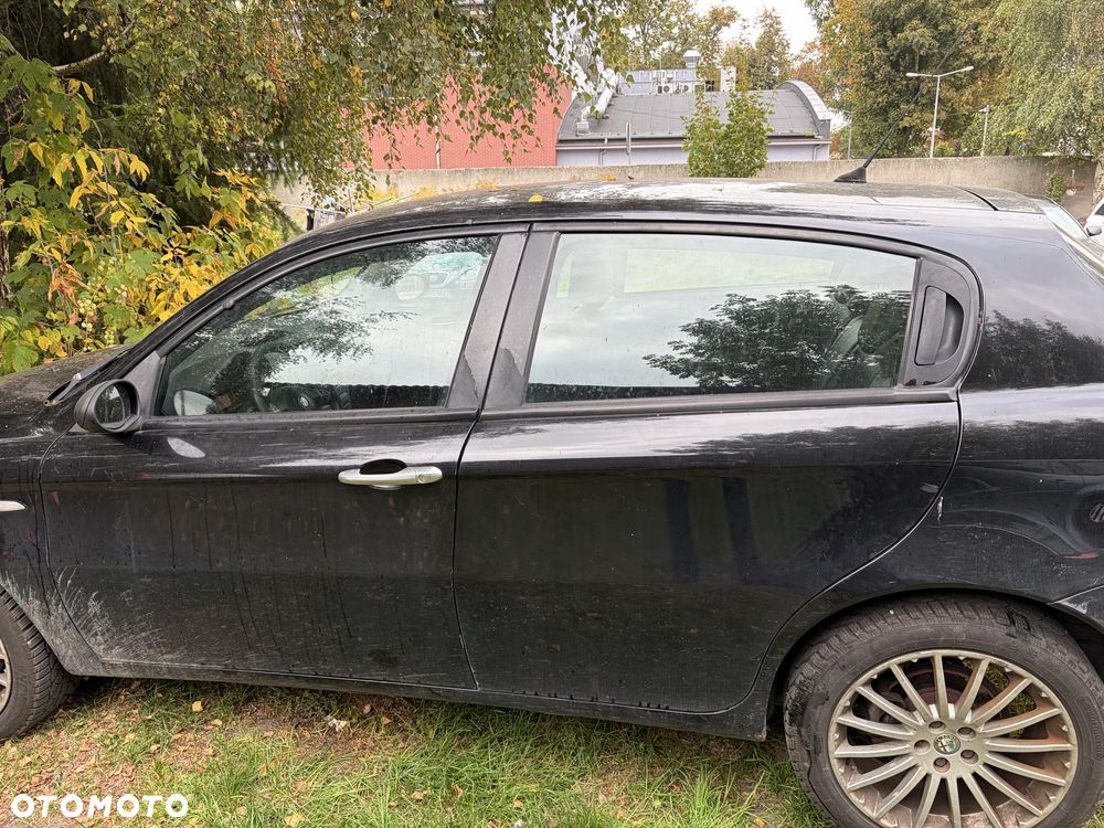 Alfa Romeo 147 - 6