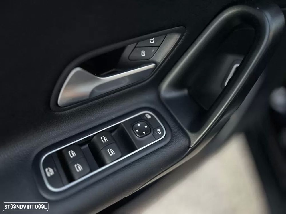 Mercedes-Benz A 250 e 8G-DCT Advanced Progressive - 17