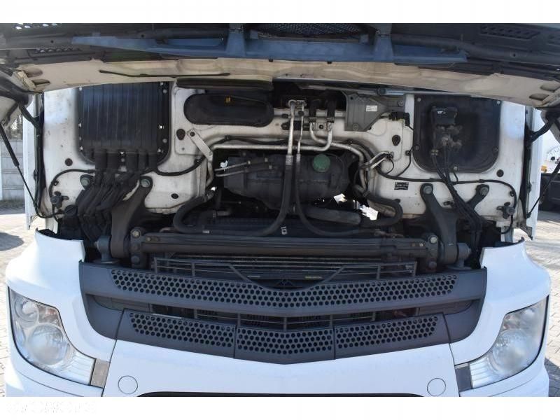 Mercedes-Benz Actros - 33