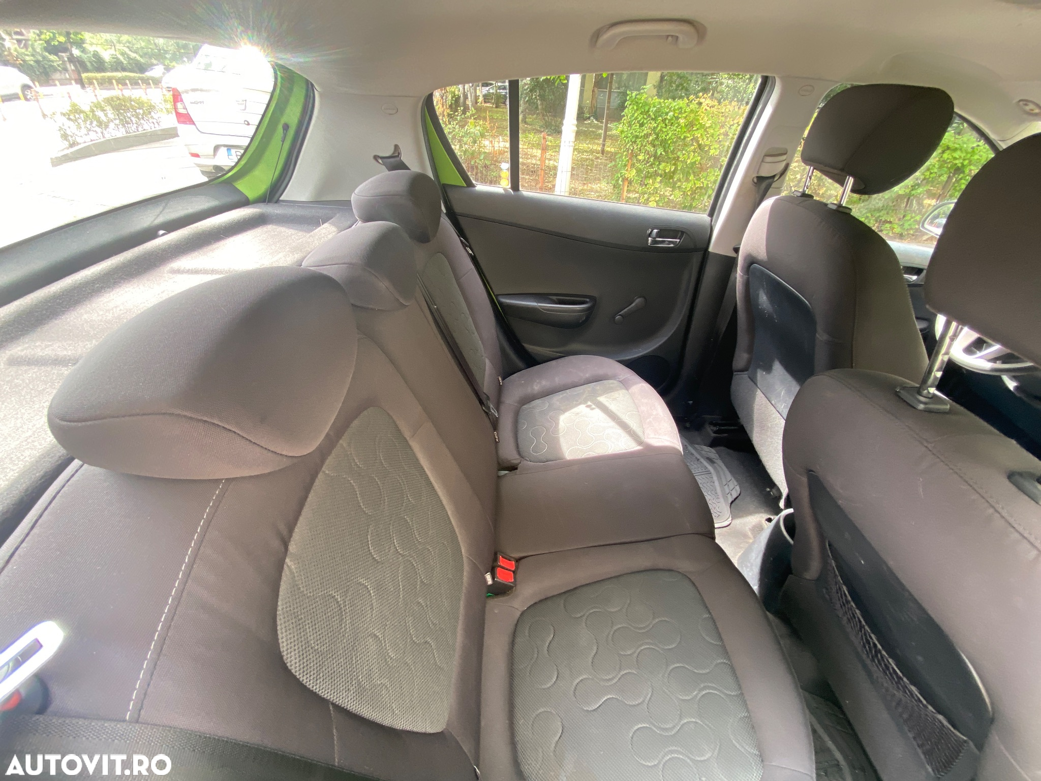Hyundai i20 - 12
