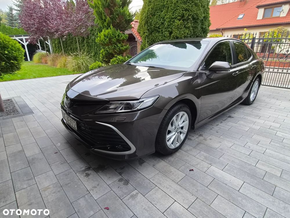 Toyota Camry - 10