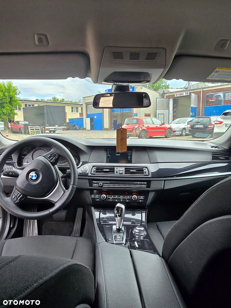 BMW Seria 5 535i - 8