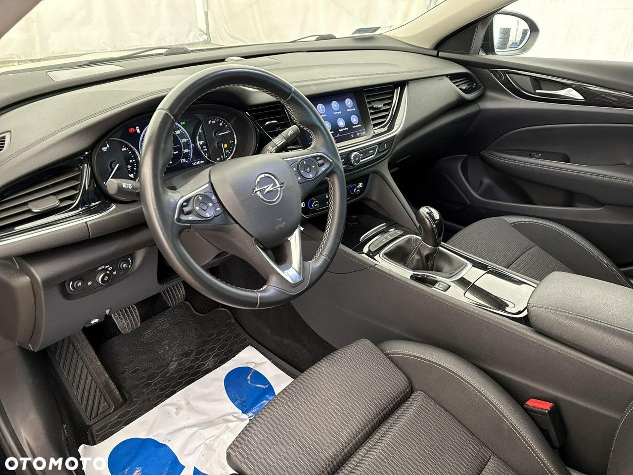 Opel Insignia - 13