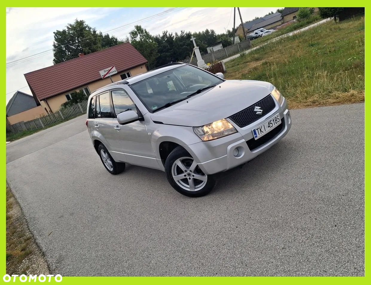 Suzuki Grand Vitara 2.0 Comfort + - 1