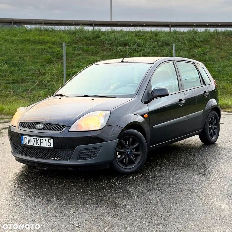 Ford Fiesta 1.3 Trend - 16